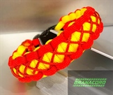 Armband aus Paracord in trendigen Farben