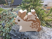 Holzkässeli "Kaninchen und Jungtier"